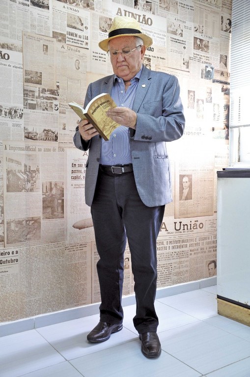 RAMALHO-LEITE_F.jpg