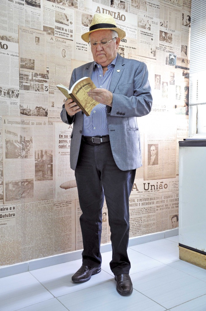 RAMALHO-LEITE_F.jpg