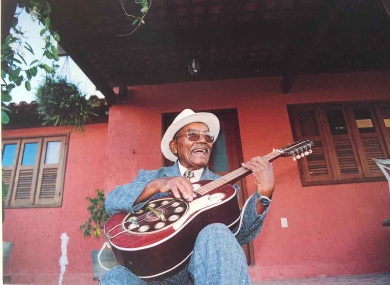 Poeta Zé Vicente da Paraíba em Caruaru 2005 - Foto Euclides Ferreira.jpg