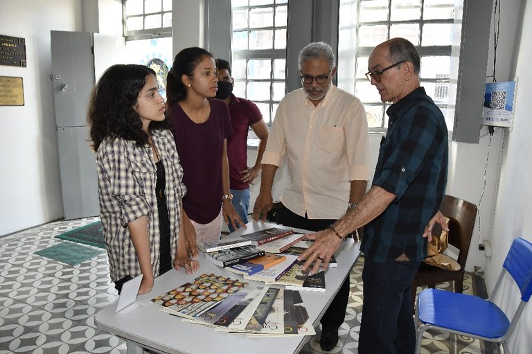 2022.09.07_lançamento livro pedro americo © roberto guedes (22).JPG