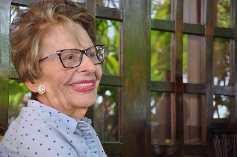 elizabeth_marinheiro_escritora_cg_fabiana_veloso (9).JPG