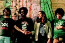 Boogarins - 03.jpg