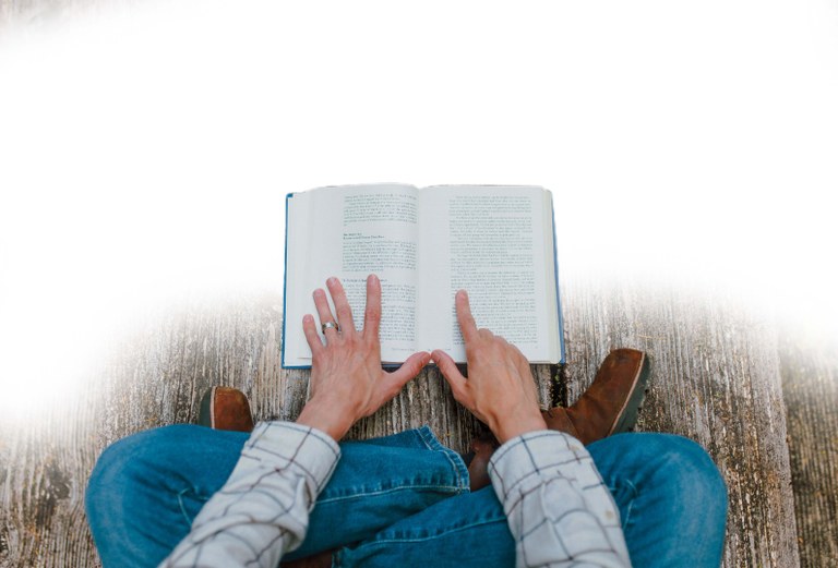 imagem -Josh Hild.jpg