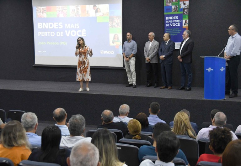 Rosalia-Lucas-Pres.-do-Turismo_F.jpg