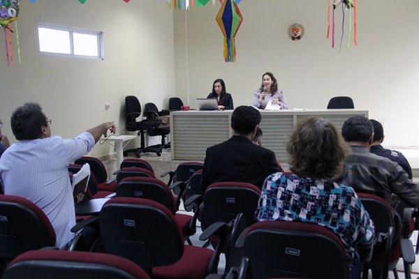 Reunião.jpg Reunião.jpg