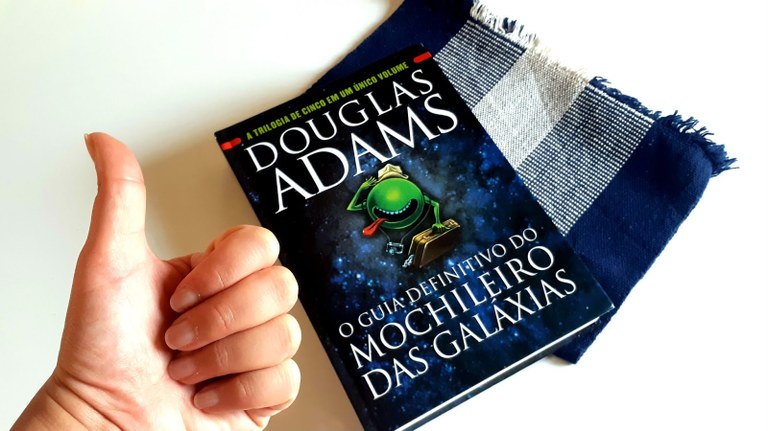 guia-mochileiro-galaxias-01.jpg