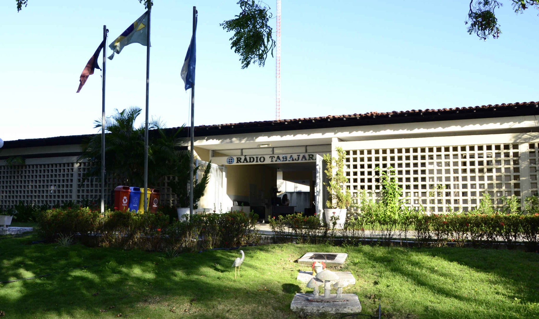 fachada-da-radio-tabajara-foto-walter-rafael-17.JPG