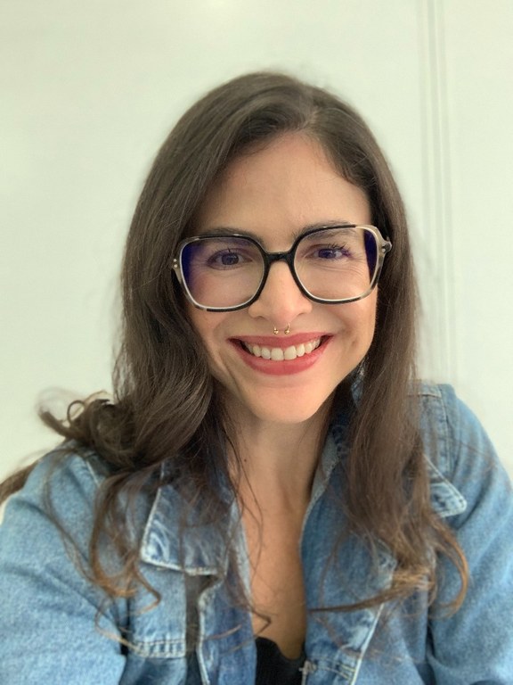 Luiza Iolanda - Edital sist. pris.jpg Luiza Iolanda - Edital sist. pris.jpg