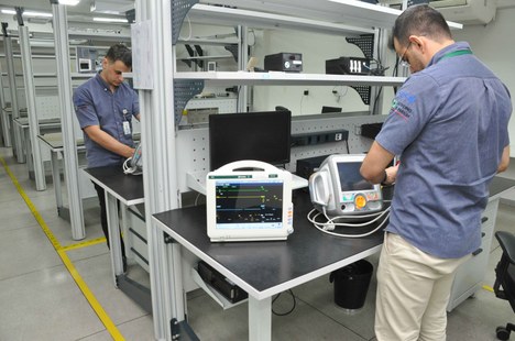 uepb_nutes_unid_fab_disp_med_monitor_desfribilador_cg_fabiana_veloso (5).JPG