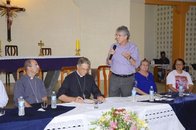 O governador também apresentou algumas ações de Governo que contribuem com a qualidade de vida das pessoas nas áreas de abastecimento d’água e saneamento ambiental
