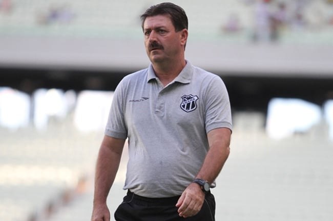 LeandroCamposFerroviario.jpg