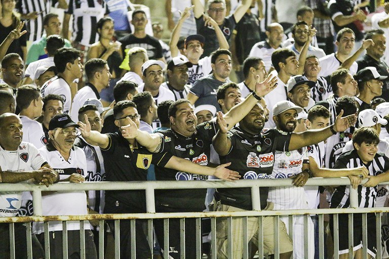 torcida.jpg