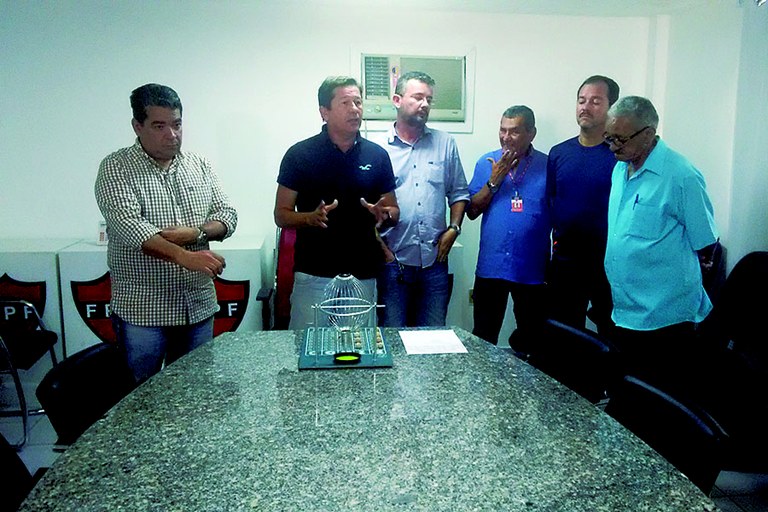Reunião.jpg