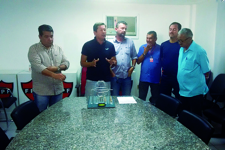 Reunião.jpg