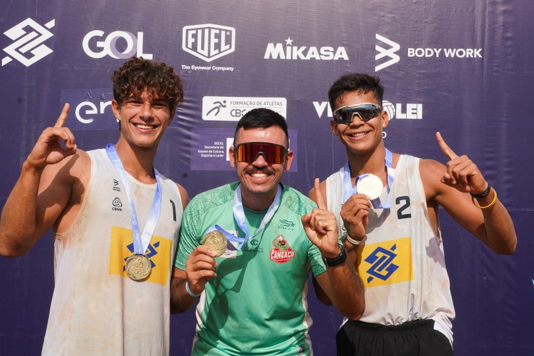 001 VENCEDORES DA SEGUNDA ETAPA DO CIRCUITO BRASILEIRO DE VÔLEI DE PRAIA SUB-19 - Créditos Maurício Val - FV Imagem - CBV.jpg
