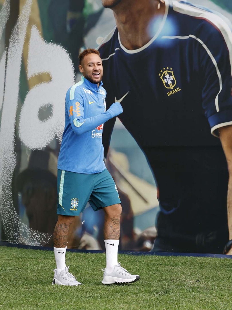 Faltam poucos dias para entrarmos em campo no Maracanã pela última vez antes da nossa viagem. Ho.jpg