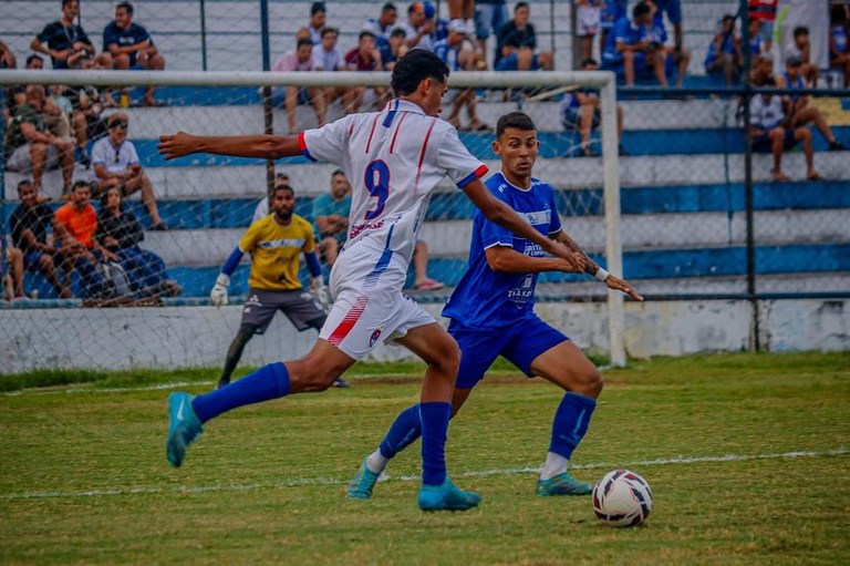 Foto Divulgação Instagram @oficialqueimadense.jpg Foto Divulgação Instagram @oficialqueimadense.jpg