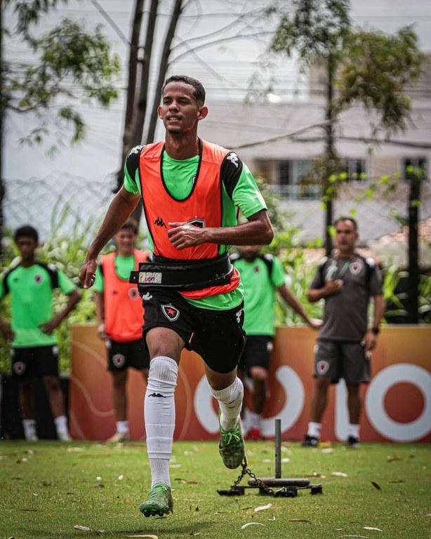 Segunda-feira de trabalho dobrado! 💪🔥#BeloSAF #OrgulhoDeSerParaíba.jpg