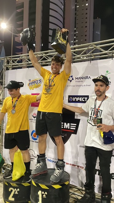 Patinador2.jpg Patinador2.jpg
