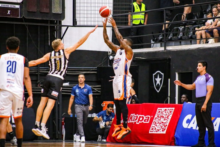 Melvin-contra-o-BOT-1024x683.jpg Melvin-contra-o-BOT-1024x683.jpg