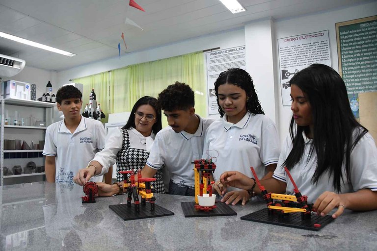 2023.08.29_alunos de emas_pb_olimpiadas matematica © roberto guedes (456).jpg
