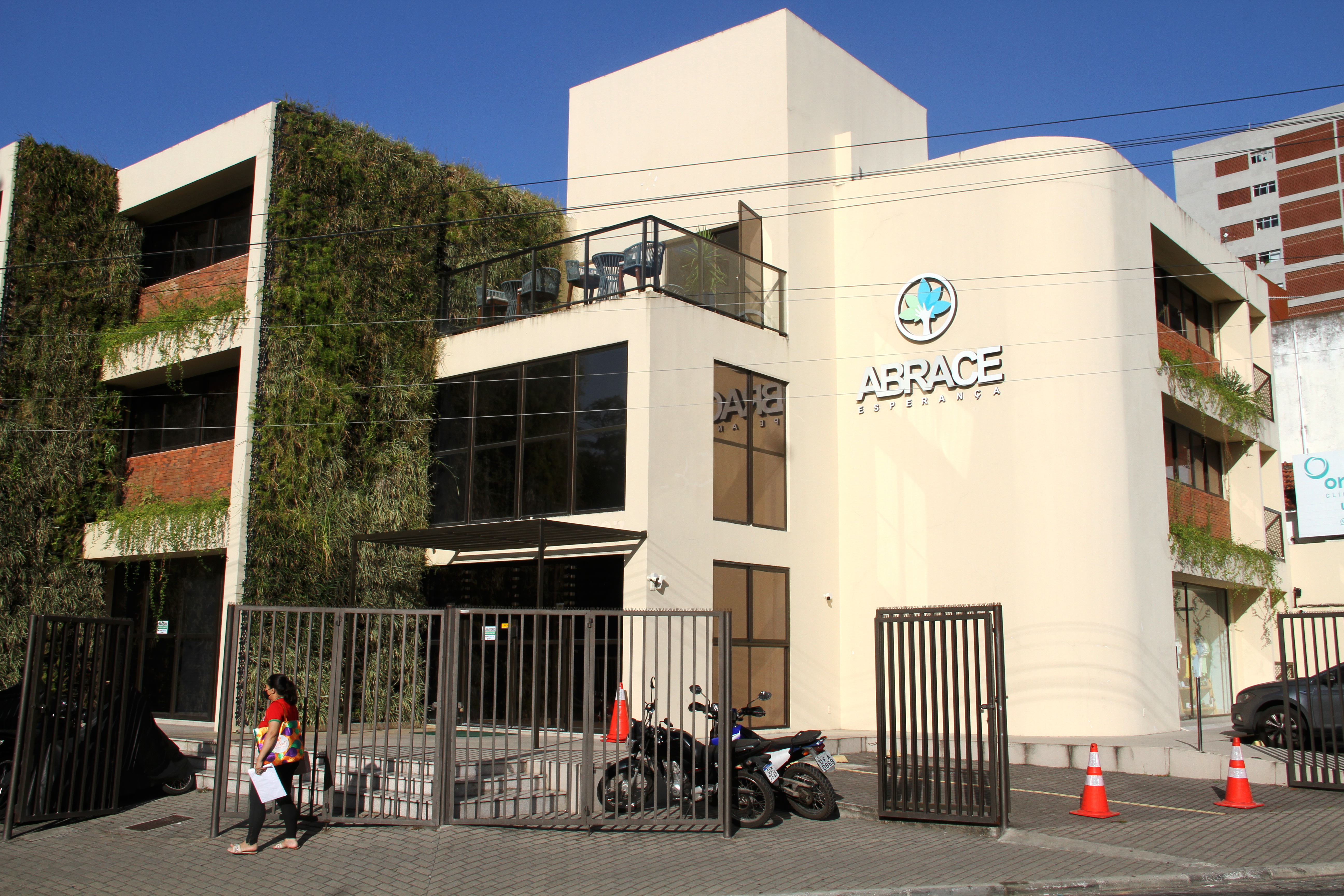 aabracce-f-mrusso- (2).JPG