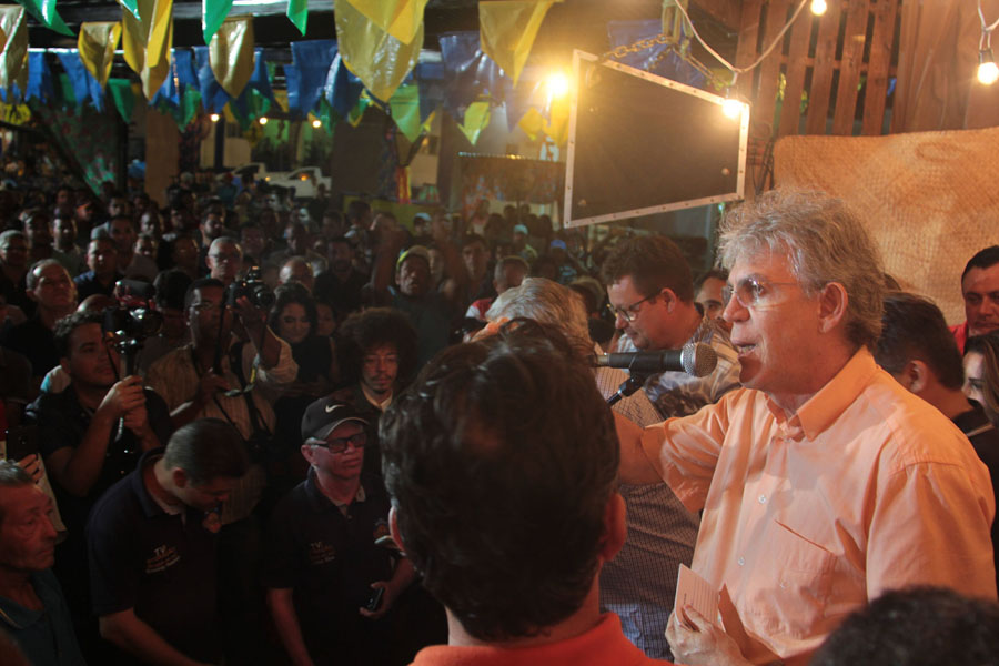 inauguracao binario de Juazeirinho7-foto Alberi Pontes.JPG