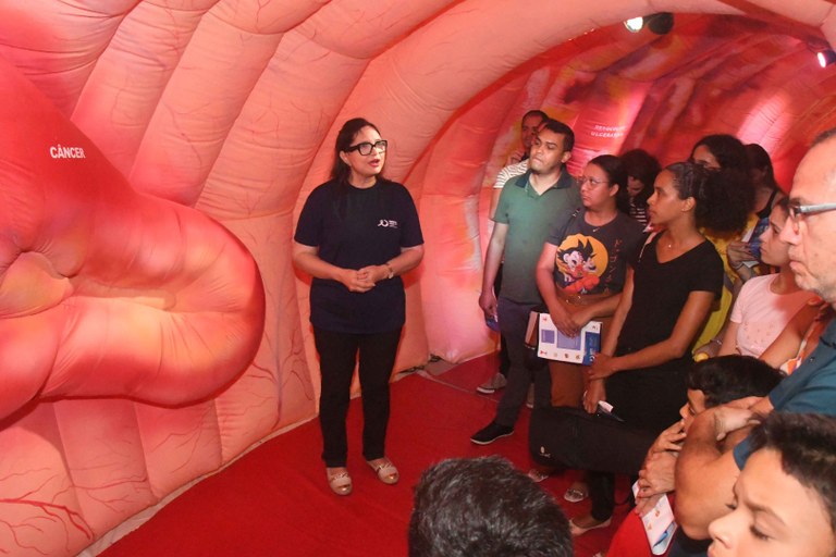 EXPOSIÇÃO-DO-INTESTINO-F-ORTILO-ANTÔNIO-(2).jpg