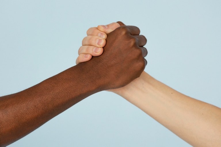 Foto_Dia Discriminação Racial_Freepik.jpg