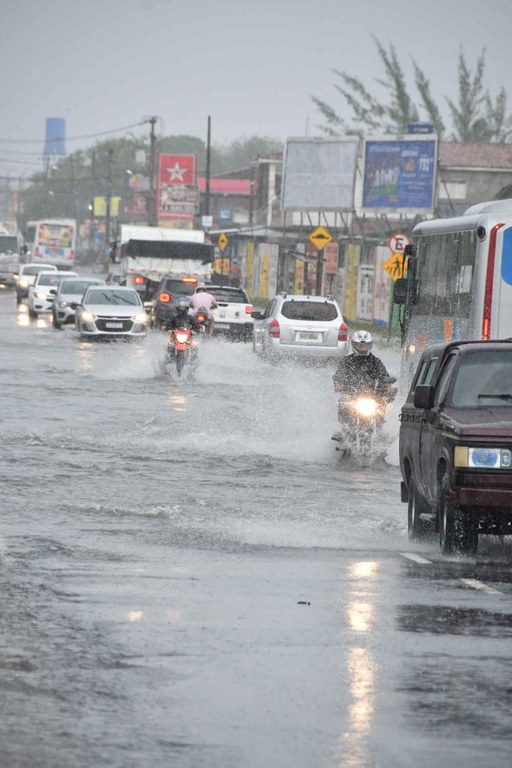 chuvas-av._waldemar_naziazeno-foto-edson_matos  (9).JPG