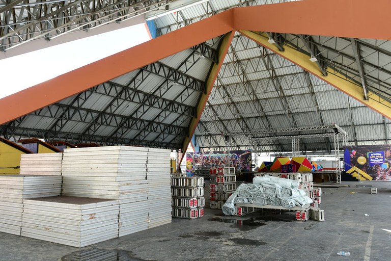 Estruturas-que-serão-montadas-no-Parque-do-Povo-já-estão-no-local-(4)---Júlio-Cezar-Peres.jpg