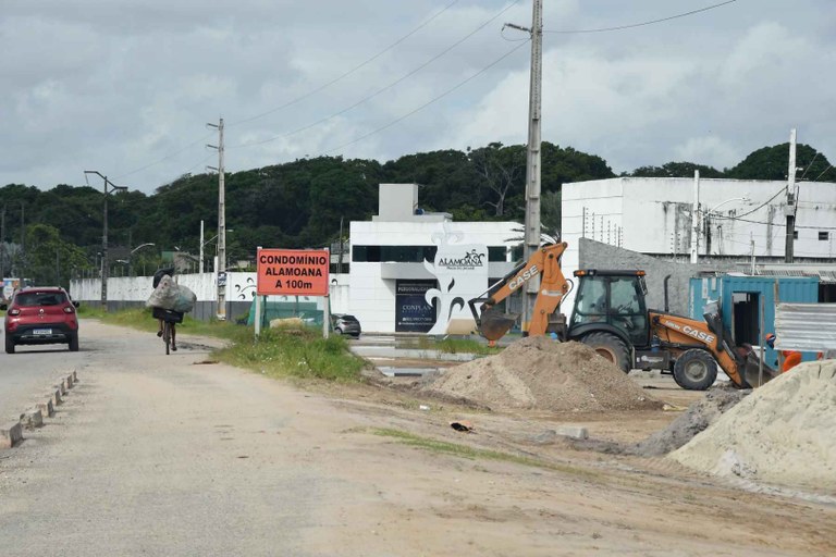 2023.07.31_condominios invadem faixa de dominio BR 230 © roberto guedes (13).jpg