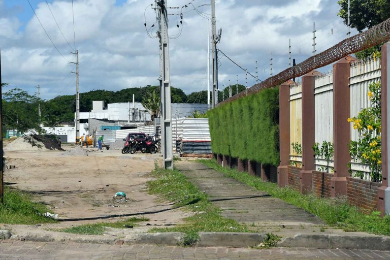 2023.07.31_condominios invadem faixa de dominio BR 230 © roberto guedes (9).jpg