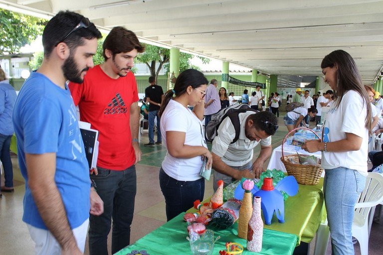 04-01-2018-F-ambiente.jpg 04-01-2018-F-ambiente.jpg