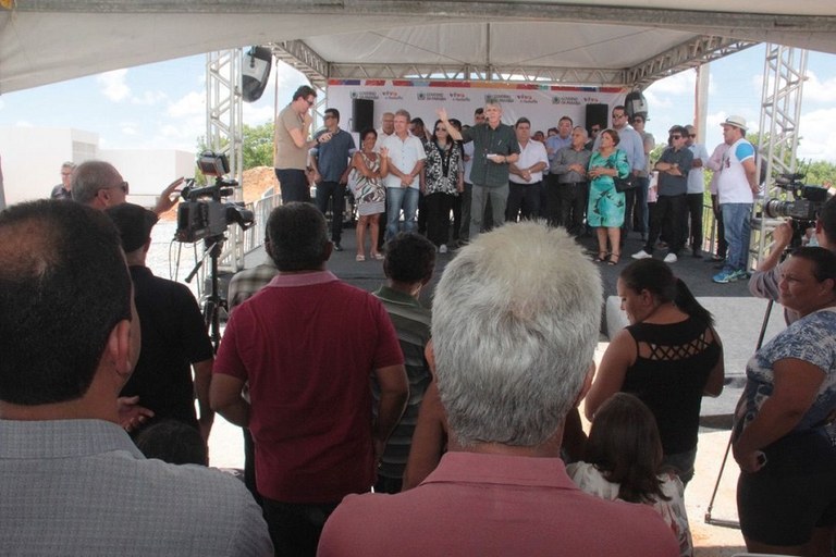 11-03-2018-F-escola.jpg