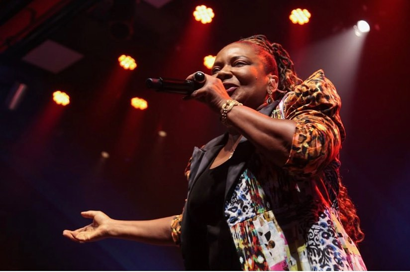 Baiana abre os shows no Ponto de Cém Reis na noite de hoje (9)
