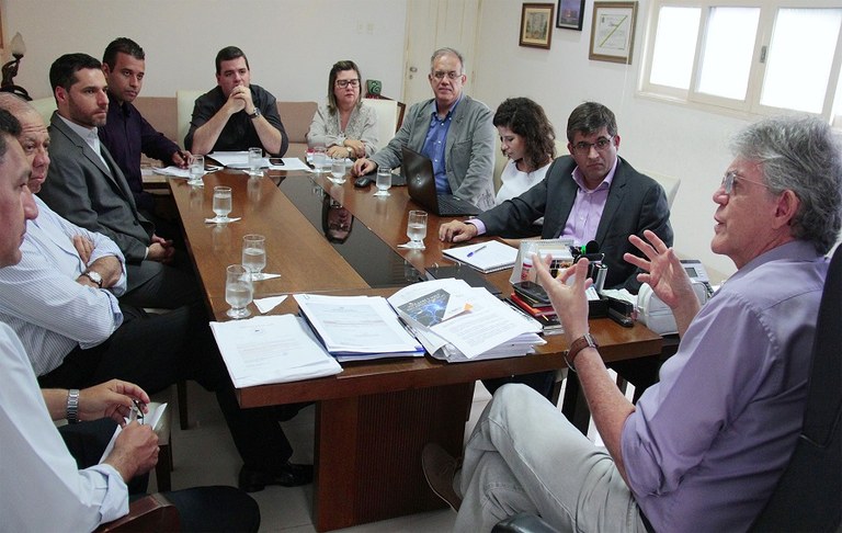 18-01-2018-F-escolas.jpg
