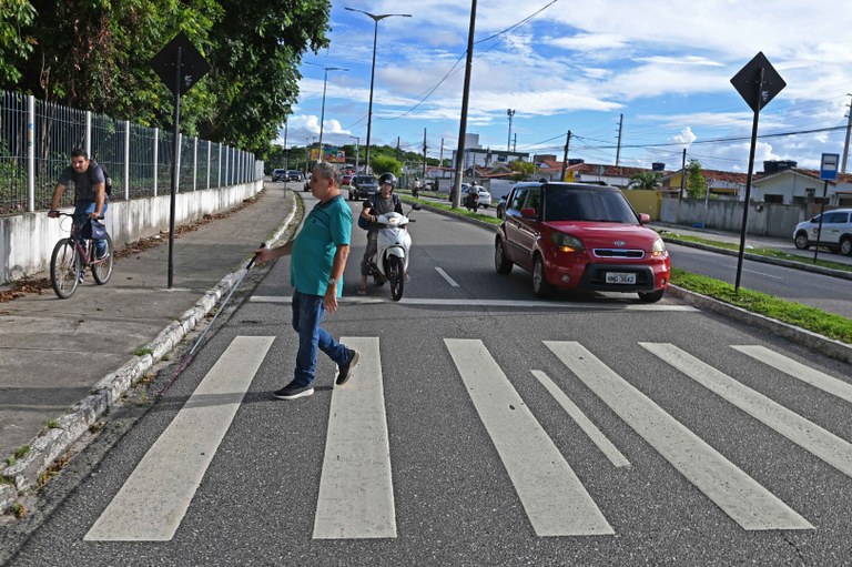2026.04.27 faixa sem acessibilidade_Gilvan dos Santos © Carlos Rodrigo (91).JPG