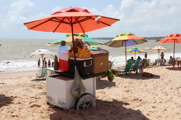 COMÉRCIO DE VERÃO NA PRAIA - ( Edson Matos )   (37).JPG