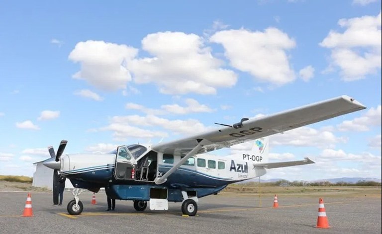 Aviao voo Patos Foto Divulgação Azul.jpg