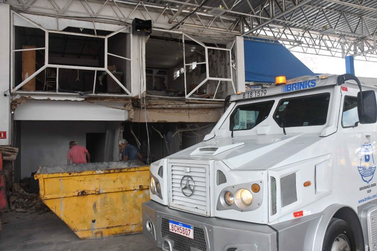 2025.10.15_explosão banco em posto © Roberto Guedes (31).JPG 2025.10.15_explosão banco em posto © Roberto Guedes (31).JPG