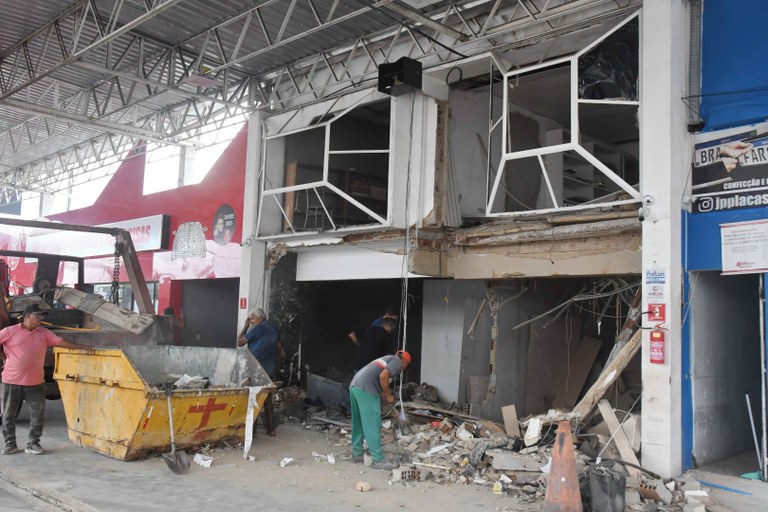 2025.10.15_explosão banco em posto © Roberto Guedes (52).JPG 2025.10.15_explosão banco em posto © Roberto Guedes (52).JPG