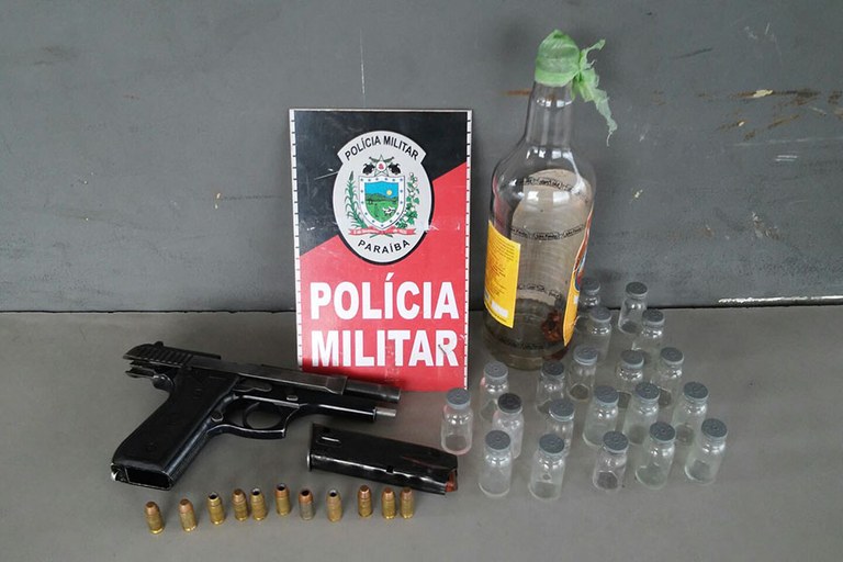 Arma apreendida com o adolescente (1).jpg
