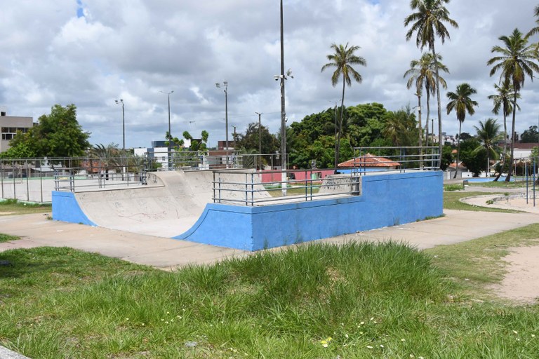 2026.03.23_praças depredadas_praça coqueiral © Roberto Guedes (71).JPG