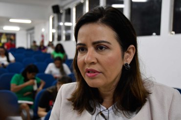 secretária-Pollyanna-Dutra.jpg
