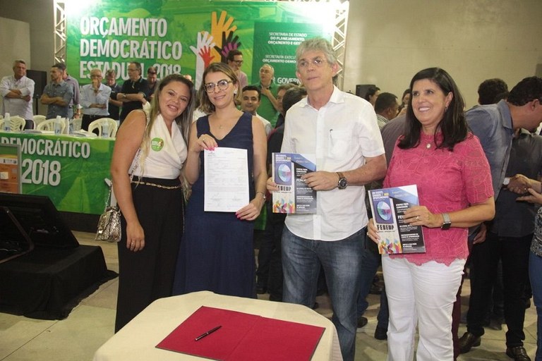 25-02-2018-F-revista-1.jpg
