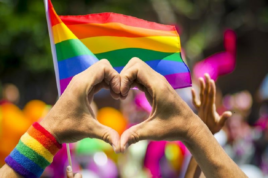 08-12-2017-f-lgbt.jpg