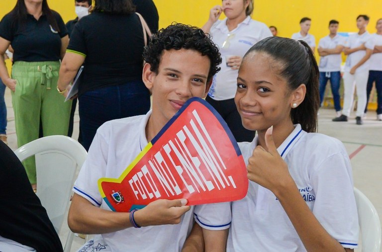 estudantes se liga no enem-secompb.jpeg