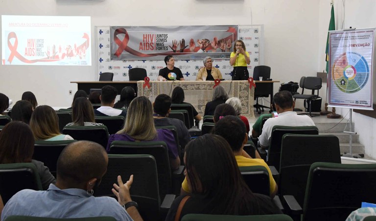 Rosi Farias_Repres, do Fórum ONG-AIDS_F. Evandro (1).JPG Rosi Farias_Repres, do Fórum ONG-AIDS_F. Evandro (1).JPG