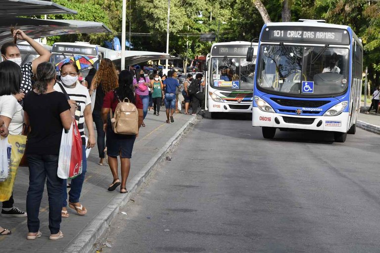 PARADAS DE ÔNIBUS-F-ORTILO ANTONIO (10).jpg